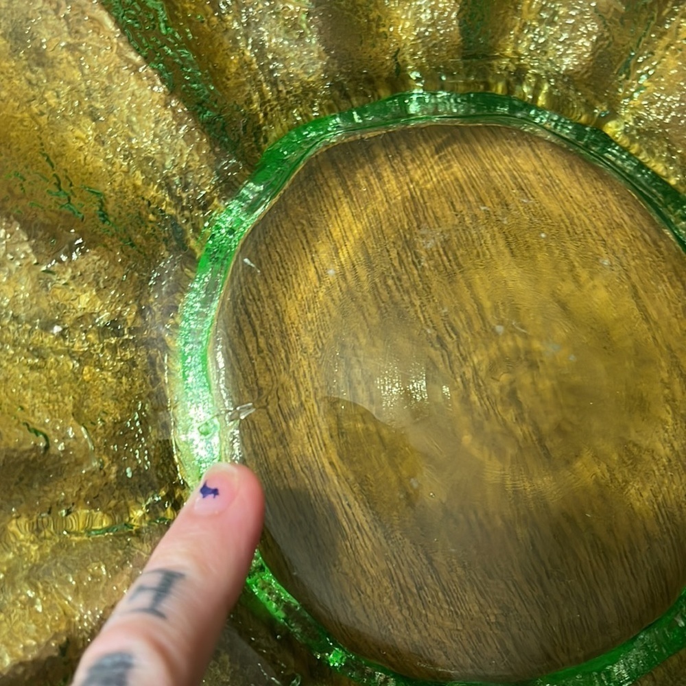 Vintage Blown Glass Daisy Bowl Green Glass Decorative Bowl Oversized Daisy Bowl - Picture 5 of 9